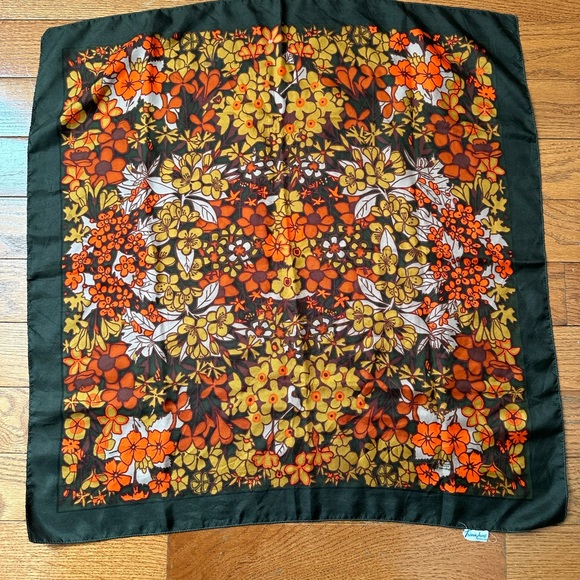 Liberty of London Accessories - Trimingham's Bermuda X  Liberty of London Women’s Floral Vintage Scarf